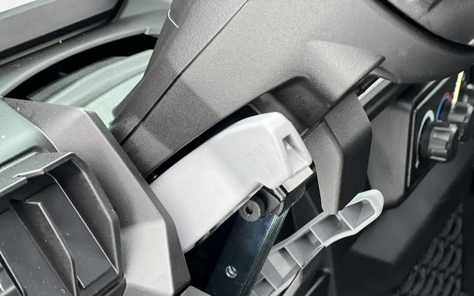 2026 Can-Am® Defender Limited HD11