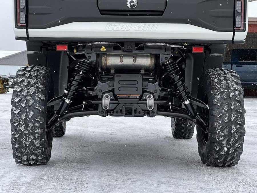 2026 Can-Am® Defender Limited HD11