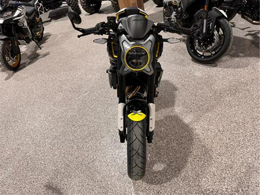 2022 CFMOTO 700CL-X Sport