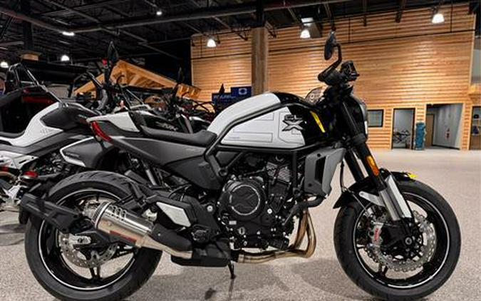 2022 CFMOTO 700CL-X Sport