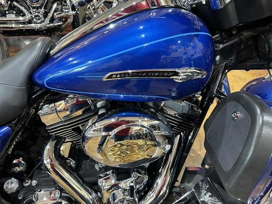 2009 Harley-Davidson® FLHTCU - Ultra Classic® Electra Glide®
