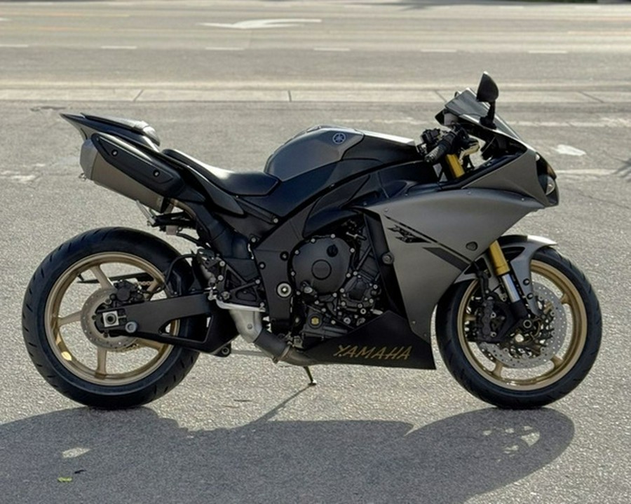 2014 Yamaha YZF R1