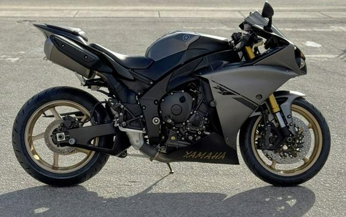 2014 Yamaha YZF R1