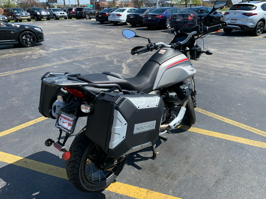 2023 MOTO GUZZI V85 TT Travel