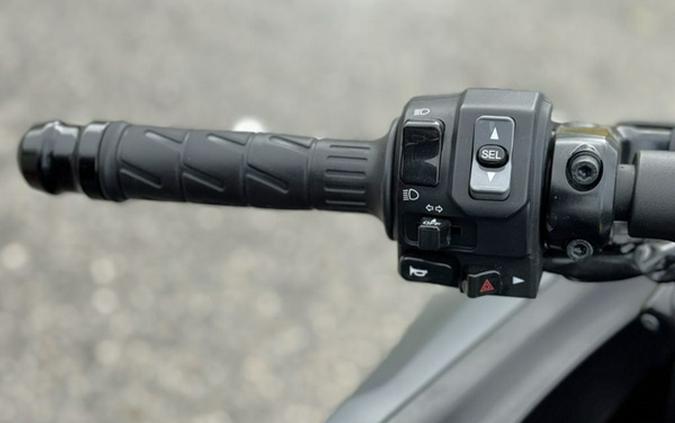 2024 Kawasaki Ninja 650 Metallic Matte Dark GrayMetallic Spark