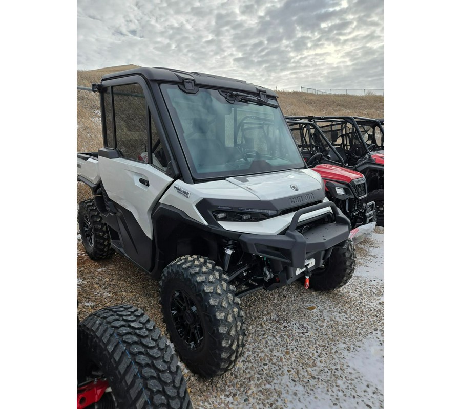 2026 Can-Am Defender Limited HD11