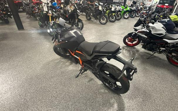 2026 KTM 390 Duke