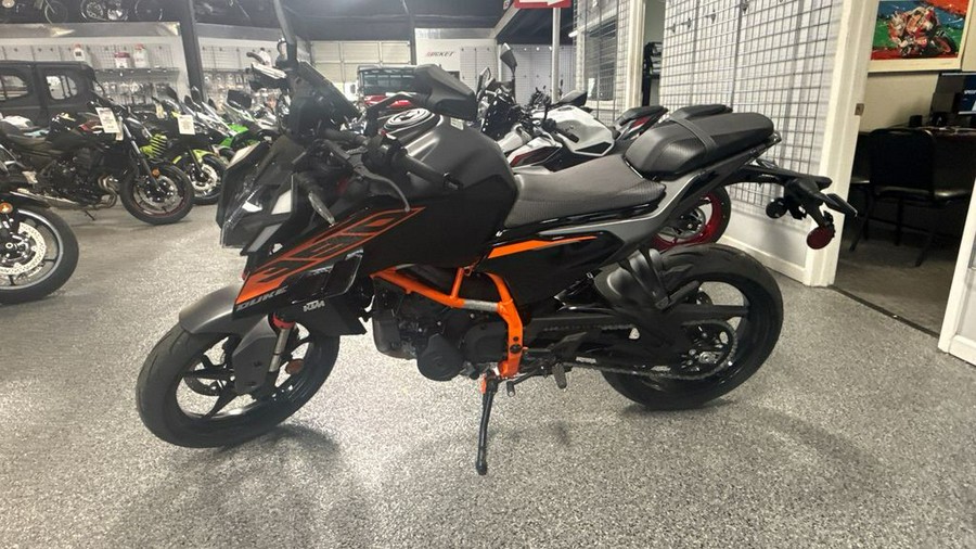 2026 KTM 390 Duke
