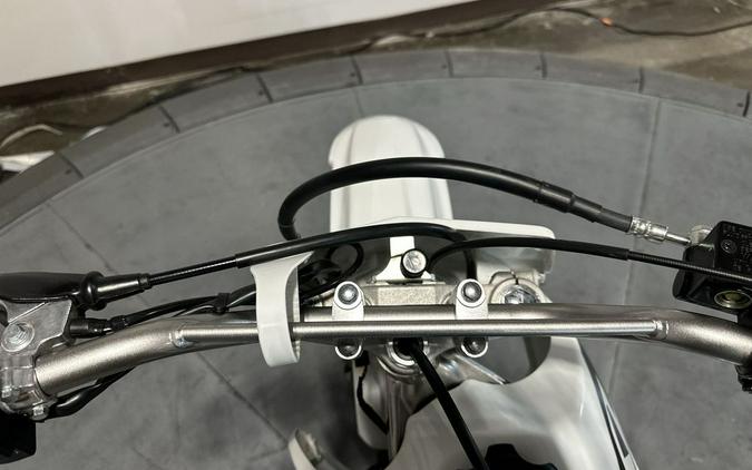 2026 Kawasaki KLX® 140R F