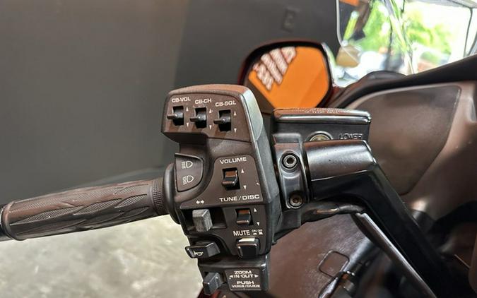 2006 Honda Gold Wing Audio / Comfort / Navi