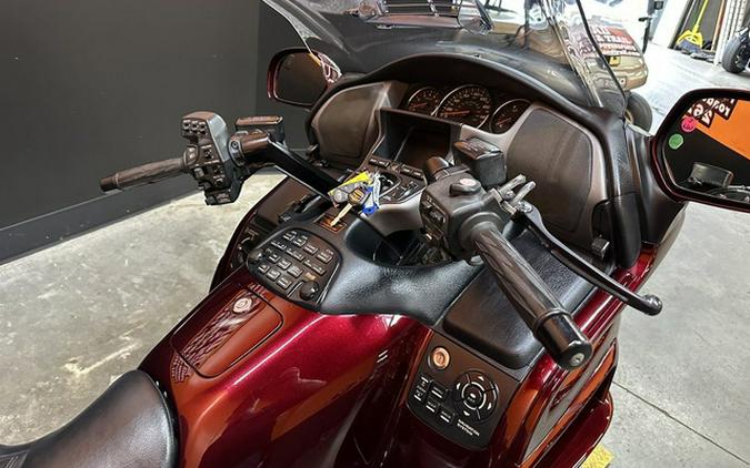 2006 Honda Gold Wing Audio / Comfort / Navi