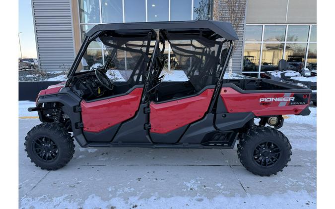 2025 Honda Pioneer 1000-6 Crew Deluxe