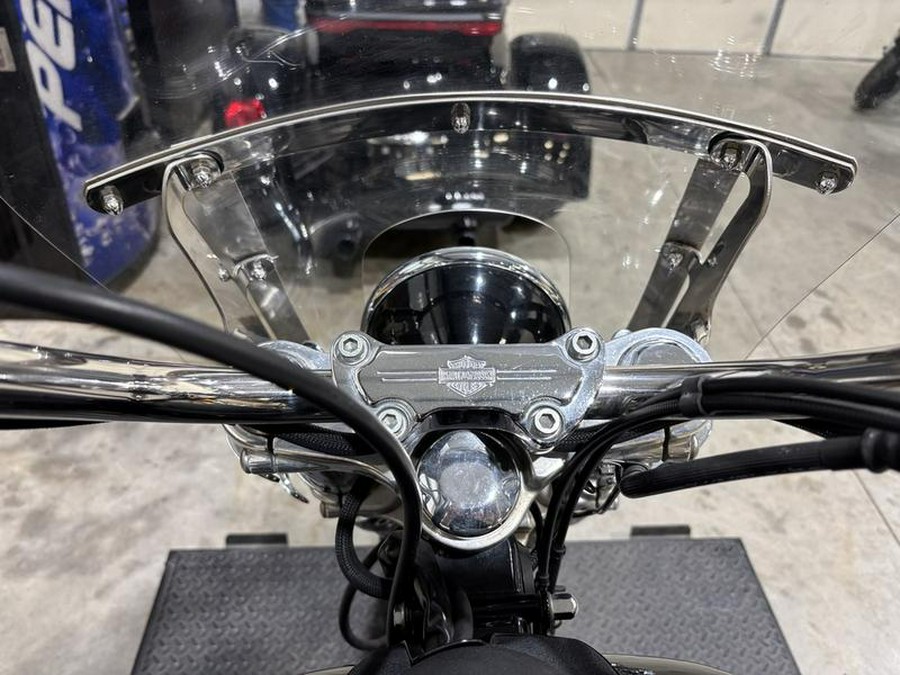 2006 Harley-Davidson® FXDBI - Dyna® Street Bob