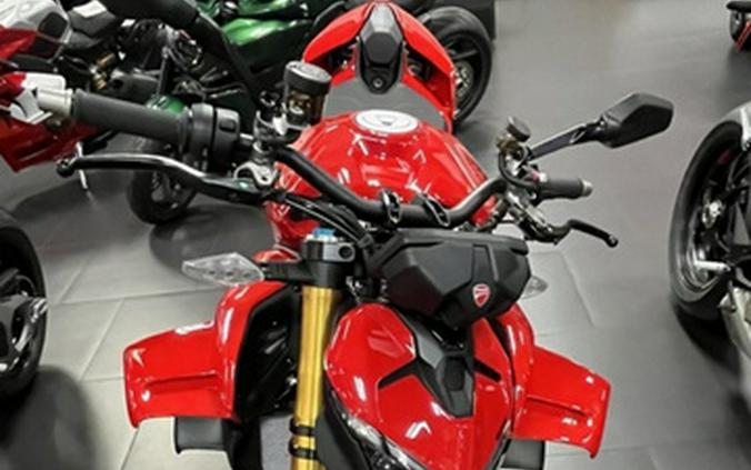 2025 Ducati STREETFIGHTER V4 S V4 S Ducati Red