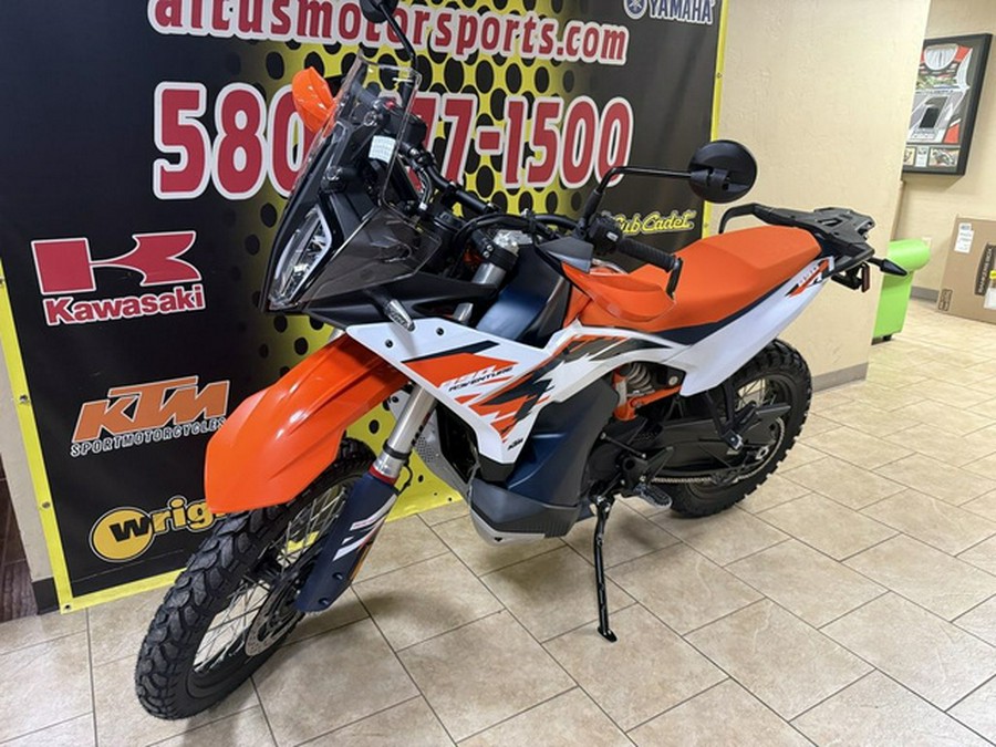 2026 KTM Adventure 890 R