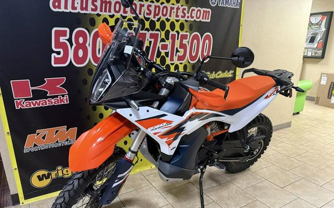 2026 KTM Adventure 890 R
