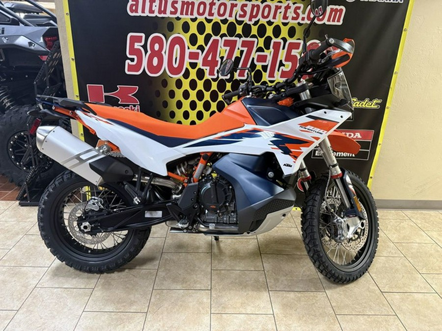 2026 KTM Adventure 890 R