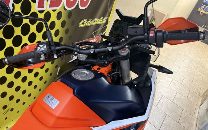 2026 KTM Adventure 890 R