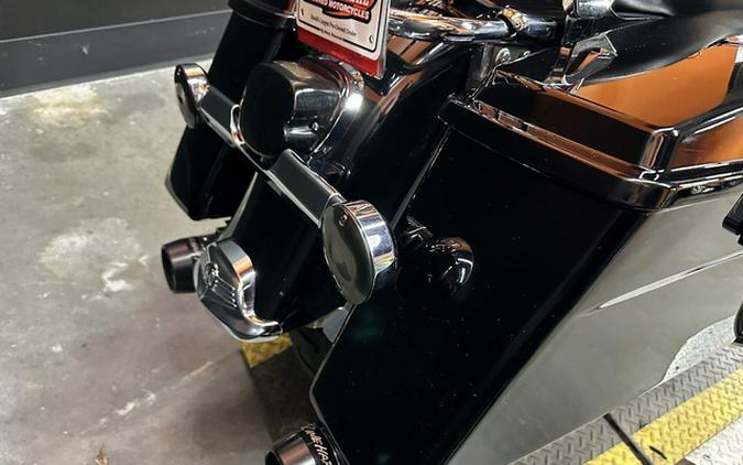 2008 Harley-Davidson Touring FLHRC - Road King Classic