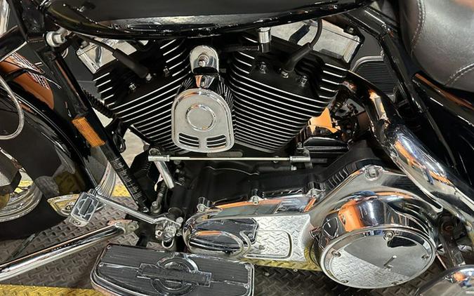 2008 Harley-Davidson Touring FLHRC - Road King Classic