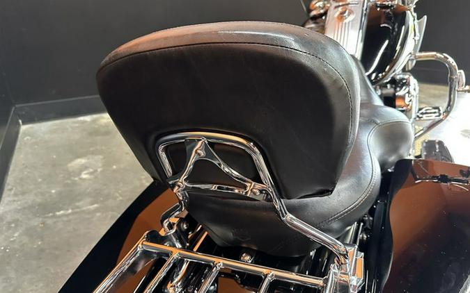 2008 Harley-Davidson Touring FLHRC - Road King Classic