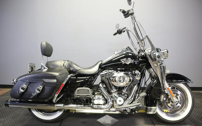 2011 Harley-Davidson Road King Classic Black