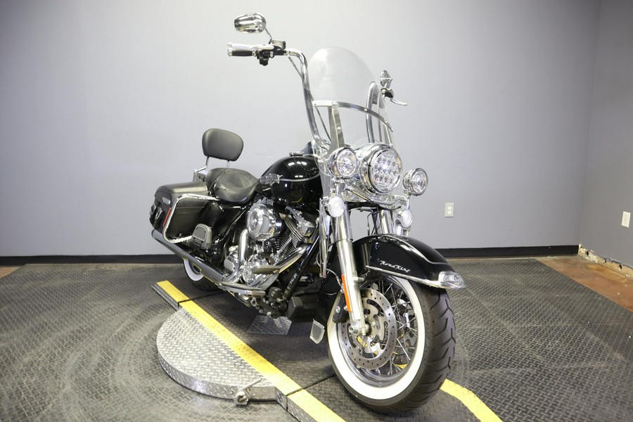 2011 Harley-Davidson Road King Classic Black
