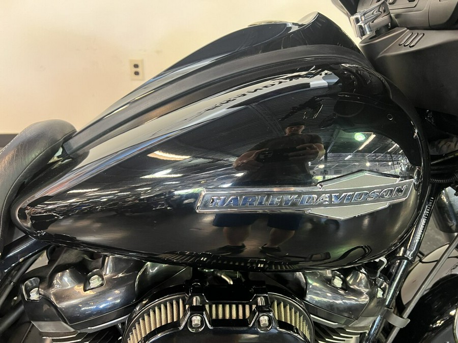 2021 Harley-Davidson Street Glide Vivid Black FLHX