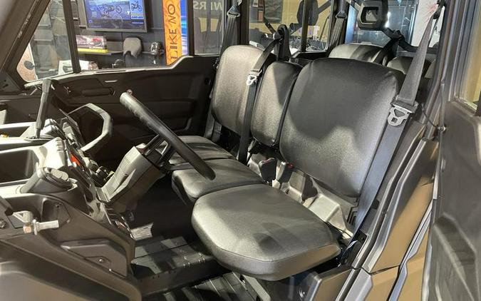 2026 Can-Am® Defender MAX DPS CAB HD10