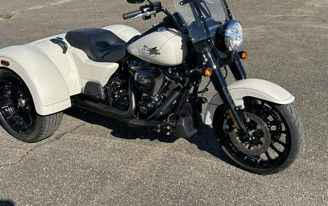 2023 Harley-Davidson® FLRT - Freewheeler®