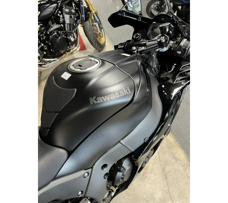 2025 Kawasaki Ninja® ZX™-10R ABS