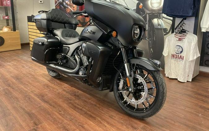 2025 Indian Motorcycle® Roadmaster® PowerPlus Dark Horse® Black Smoke
