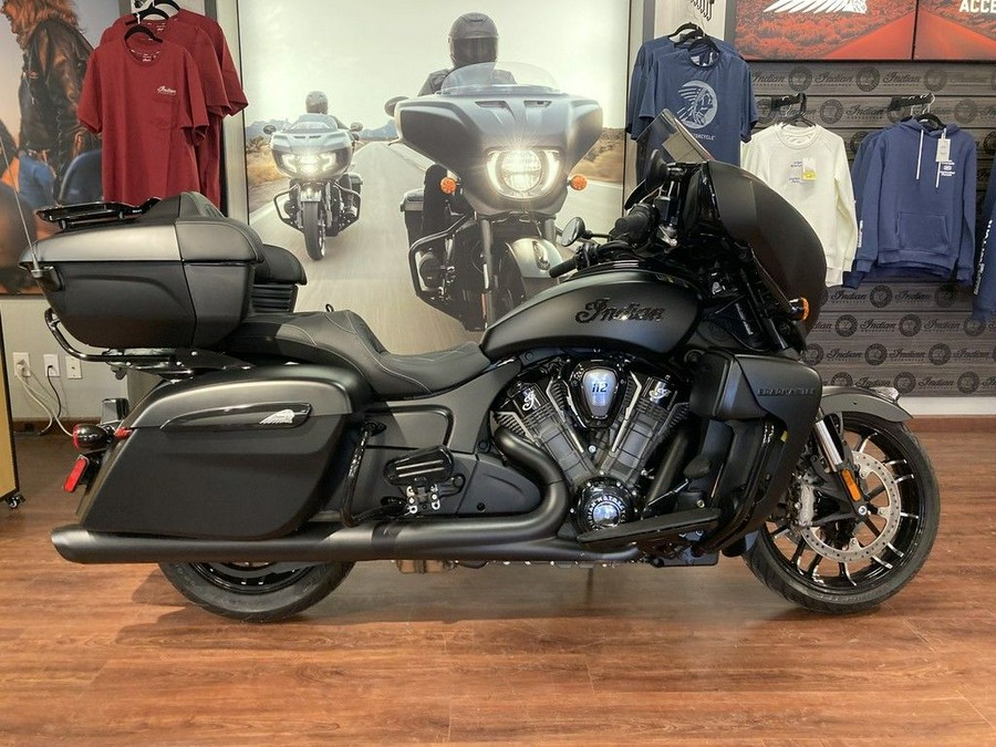 2025 Indian Motorcycle® Roadmaster® PowerPlus Dark Horse® Black Smoke