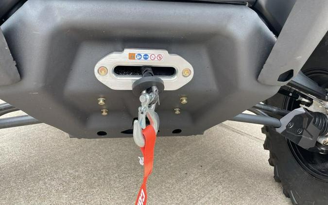 2026 Can-Am® Defender 6x6 Limited HD10