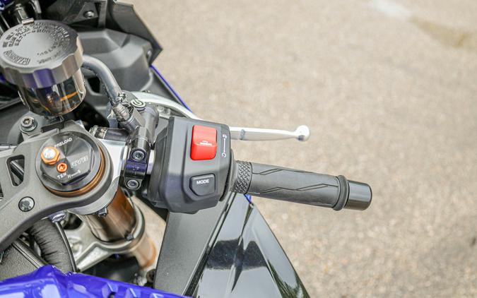 2026 YAMAHA YZFR9