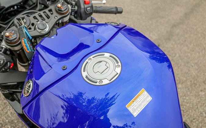 2026 YAMAHA YZFR9