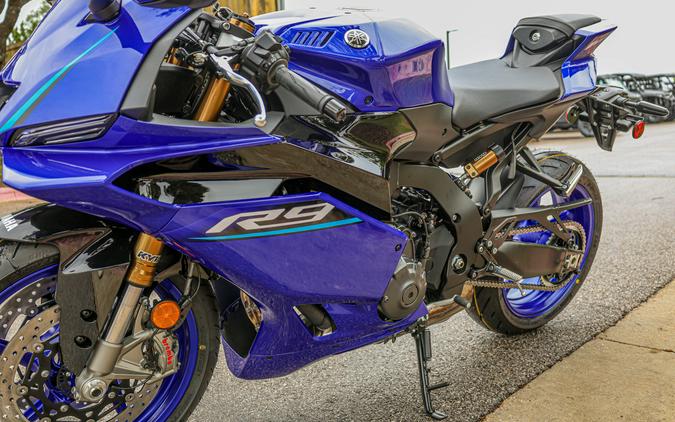 2026 YAMAHA YZFR9
