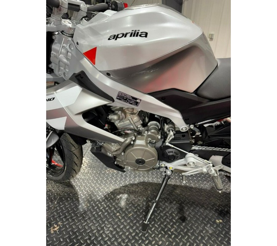 2026 Aprilia Tuono 457