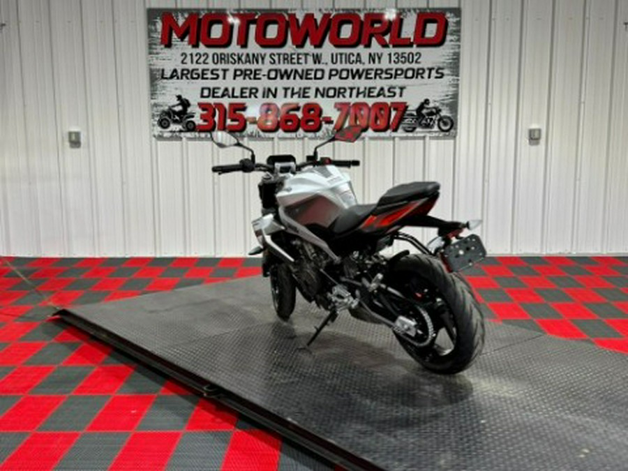 2026 Aprilia Tuono 457
