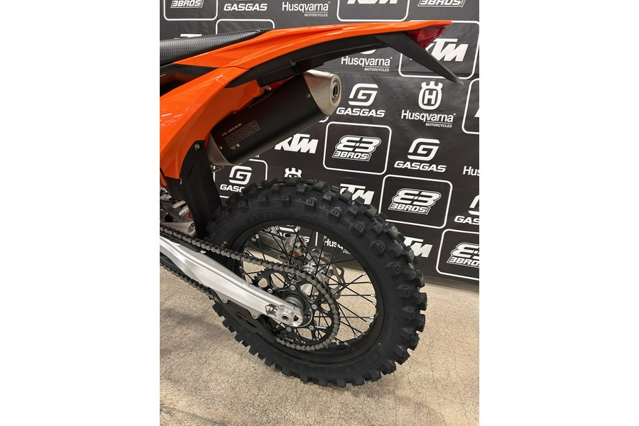2027 450 XCF-W - KTM