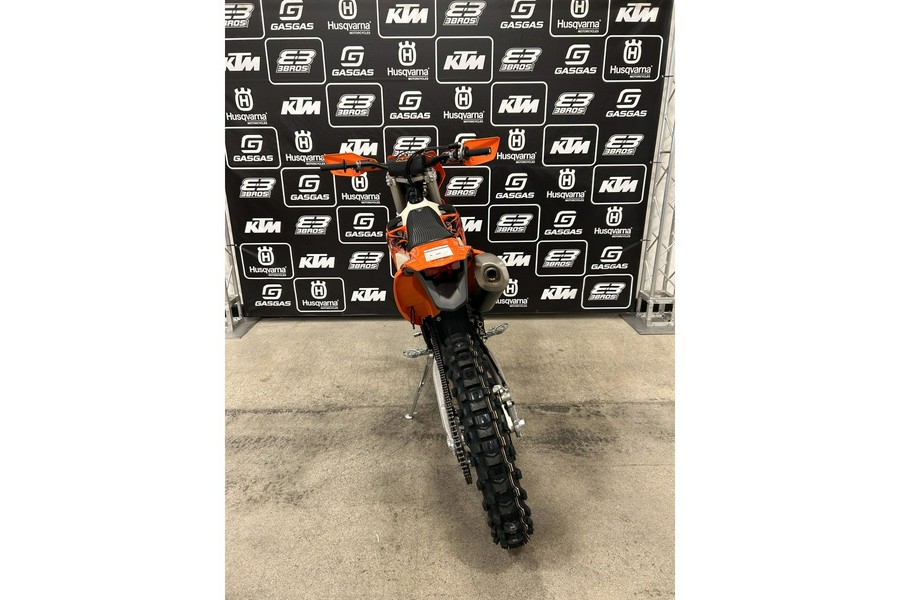 2027 450 XCF-W - KTM