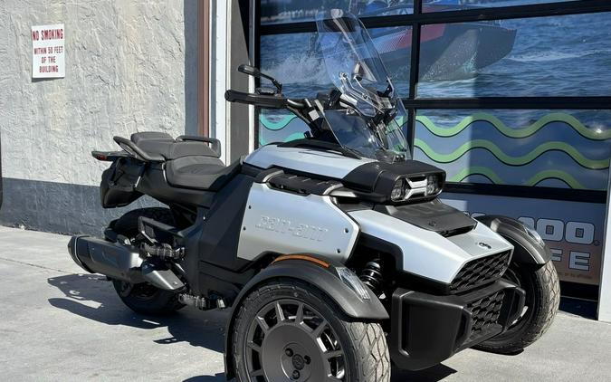 2025 Can-Am® Canyon