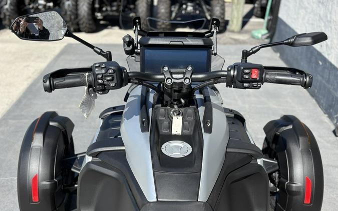 2025 Can-Am® Canyon