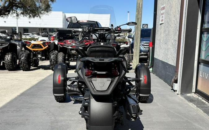 2025 Can-Am® Canyon