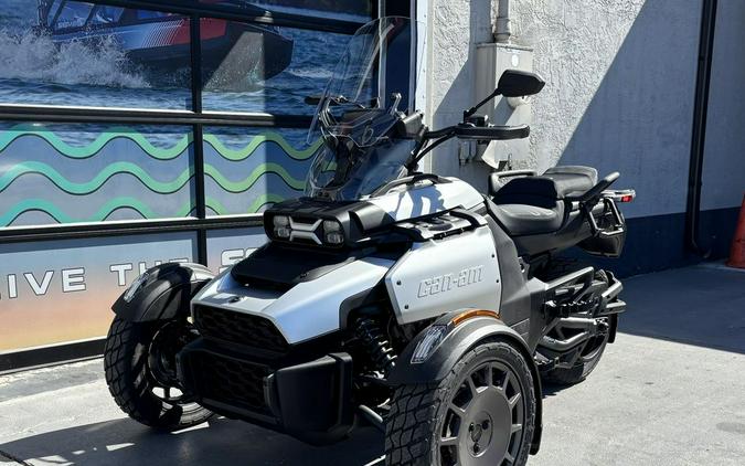 2025 Can-Am® Canyon