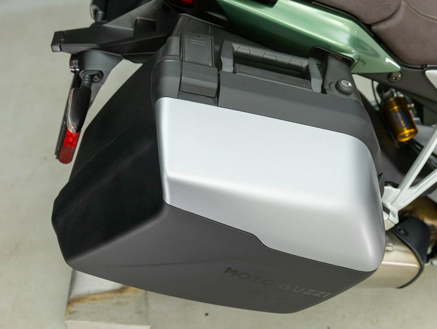 2023 MOTO GUZZI V100 MANDELLO S W/ABS