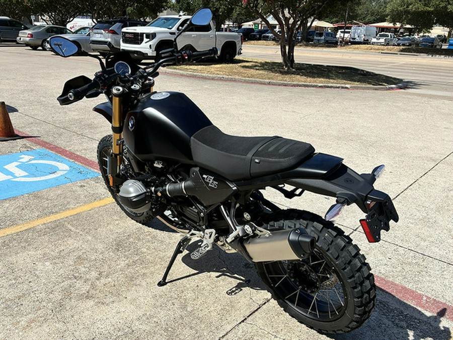 2026 BMW R 12 GS Night Black Matte
