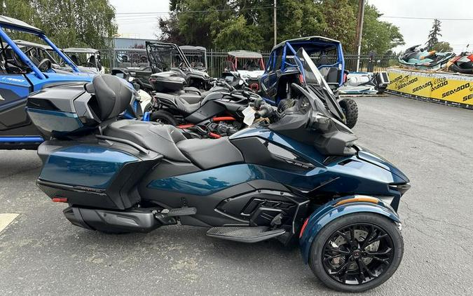 2024 Can-Am® Spyder RT Limited Dark Wheels