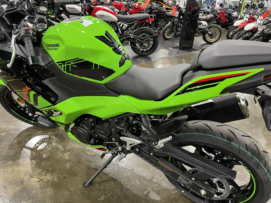 2024 KAWASAKI NINJA 500 KRT EDITION