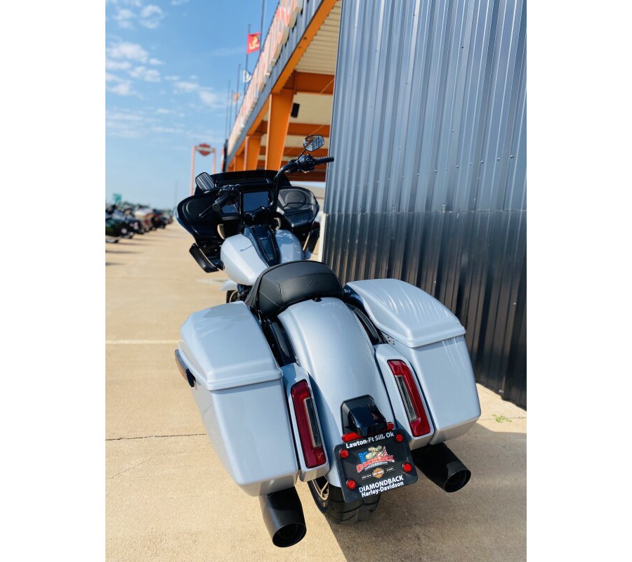 FLTRX 2024 Road Glide™